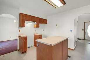 4732 Lesbrook Dr, Columbus, OH 43228 - Photo 9