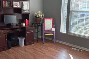 2324 Myrtle Valley Dr, Columbus, OH 43228 - Photo 3