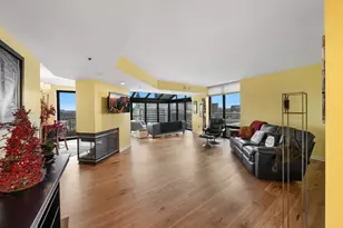 155 Main St, Columbus, OH 43215 - Photo 17