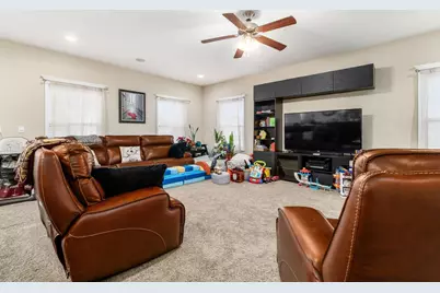 1005 Legacy Lane, Pataskala, OH 43062 - Photo 5