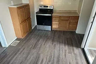 68 E Whitney Ave, Shelby, OH 44875 - Photo 3