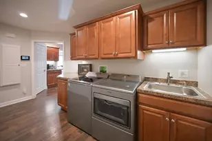 1327 Kingsgate Rd, Springfield, OH 45503 - Photo 41