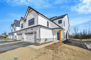 5491 Fawnsbury Ct, Powell, OH 43065 - Photo 3