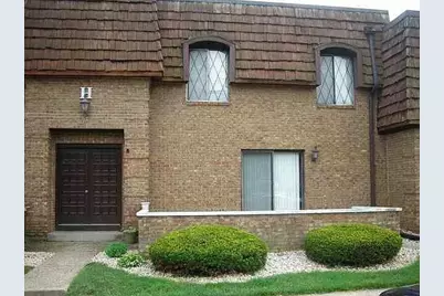 625 Country Club Drive #H4, Newark, OH 43055 - Photo 1