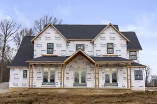 6899 Woodedge Ln, Hilliard, OH 43026 - Photo 1