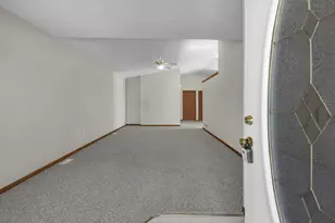 37 Riverview Dr, Shelby, OH 44875 - Photo 3