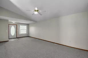 37 Riverview Dr, Shelby, OH 44875 - Photo 5