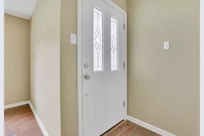 122 Wilshire Drive, Hebron, OH 43025 - Photo 3