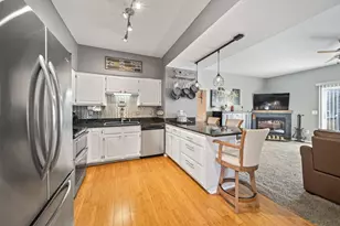 3073 Birch Hollow Way, Columbus, OH 43231 - Photo 9