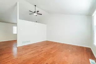 4008 Thompson Ave, Grove City, OH 43123 - Photo 3