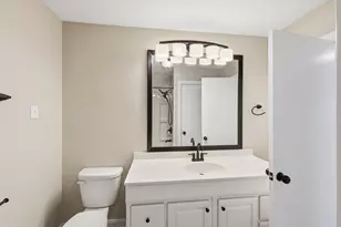 566 E 10th St, Marysville, OH 43040 - Photo 17