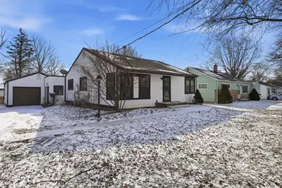 566 E 10th Street, Marysville, OH 43040 - Photo 1