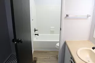 1823 Worthington Run Dr, Columbus, OH 43235 - Photo 21