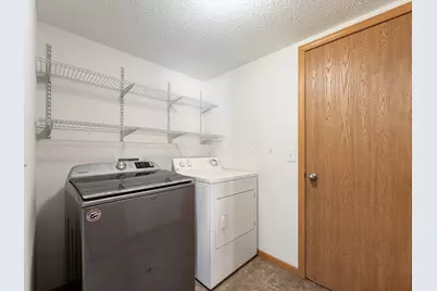 5724 Galveston Drive, Columbus, OH 43228 - Photo 27