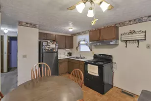 1641 Greenville Rd, Columbus, OH 43223 - Photo 13