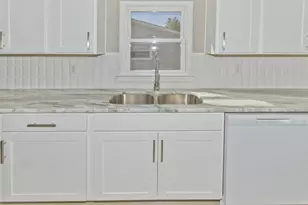 205 N Gould Rd, Columbus, OH 43209 - Photo 17