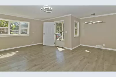 205 N Gould Road, Columbus, OH 43209 - Photo 5