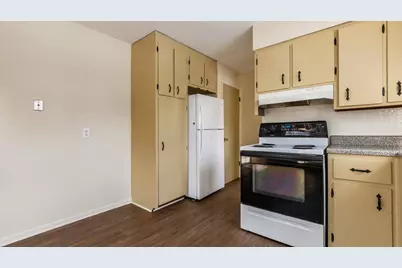 6295 Dresden Road, Zanesville, OH 43701 - Photo 9