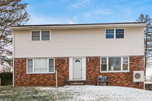 6295 Dresden Rd, Zanesville, OH 43701 - Photo 3