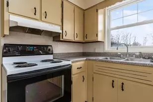 6295 Dresden Rd, Zanesville, OH 43701 - Photo 11