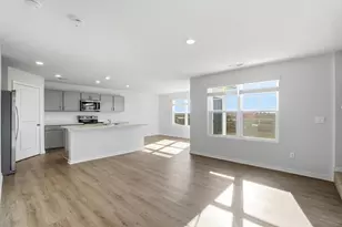 5923 Pitch Pne Dr, Canal Winchester, OH 43110 - Photo 5