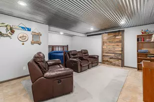 992 Country Club Dr, Howard, OH 43028 - Photo 29