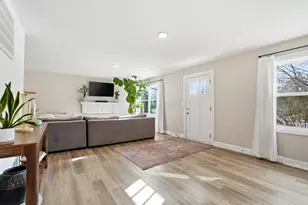 5330 Stock Rd, Columbus, OH 43229 - Photo 7