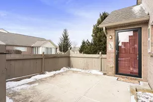 1308 Amberlea Dr W, Columbus, OH 43230 - Photo 3