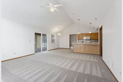 1308 Amberlea Drive W #11, Columbus, OH 43230 - Photo 5