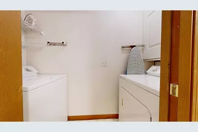 674 Villa Drive, Ontario, OH 44906 - Photo 13