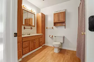 818 Lawndale Ave, Columbus, OH 43207 - Photo 15