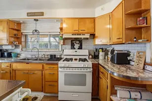 818 Lawndale Ave, Columbus, OH 43207 - Photo 19