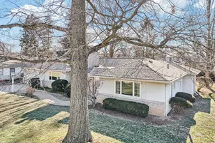 2463 Brixton Rd, Upper Arlington, OH 43221 - Photo 5