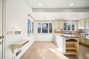 2463 Brixton Rd, Upper Arlington, OH 43221 - Photo 13