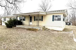 13601 NE Reid Road NW, Jeffersonville, OH 43128 - Photo 3