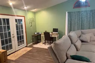 4926 Meadowbrook Dr, Columbus, OH 43207 - Photo 7