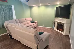 4926 Meadowbrook Dr, Columbus, OH 43207 - Photo 5
