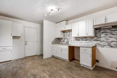 3067 Huntington Drive, Columbus, OH 43207 - Photo 7