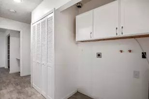 3067 Huntington Dr, Columbus, OH 43207 - Photo 17