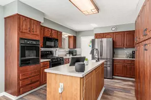 901 Bovee Ln, Powell, OH 43065 - Photo 15