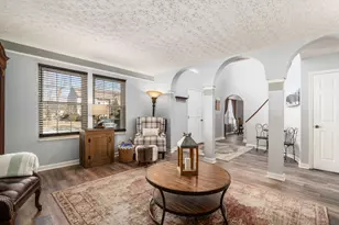 901 Bovee Ln, Powell, OH 43065 - Photo 9