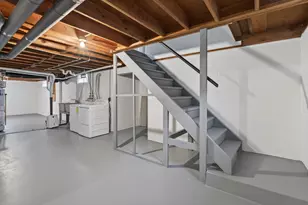 1301 Bernhard Rd, Columbus, OH 43227 - Photo 17