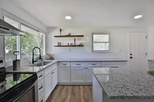 1390 E Dublin Granville Rd, Columbus, OH 43229 - Photo 13