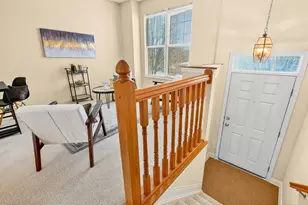 324 Benedetti Ave, Columbus, OH 43213 - Photo 3