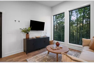 20389 Thompson Ridge Road, Laurelville, OH 43135 - Photo 5