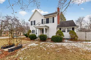 205 W 7th St, Marysville, OH 43040 - Photo 9