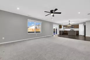 4917 Crestbrook Dr, Lockbourne, OH 43137 - Photo 9