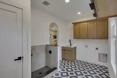 90 N Ohio Avenue, Columbus, OH 43203 - Photo 19