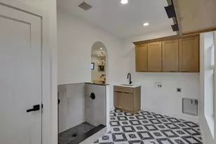 90 N Ohio Ave, Columbus, OH 43203 - Photo 19