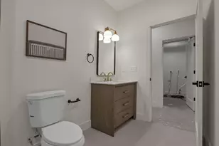 90 N Ohio Ave, Columbus, OH 43203 - Photo 33